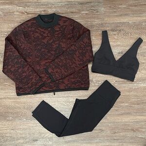 GUC Lululemon Matching Black/Reb Merlot Bundle. Size Tops 4,6/Bottom 4